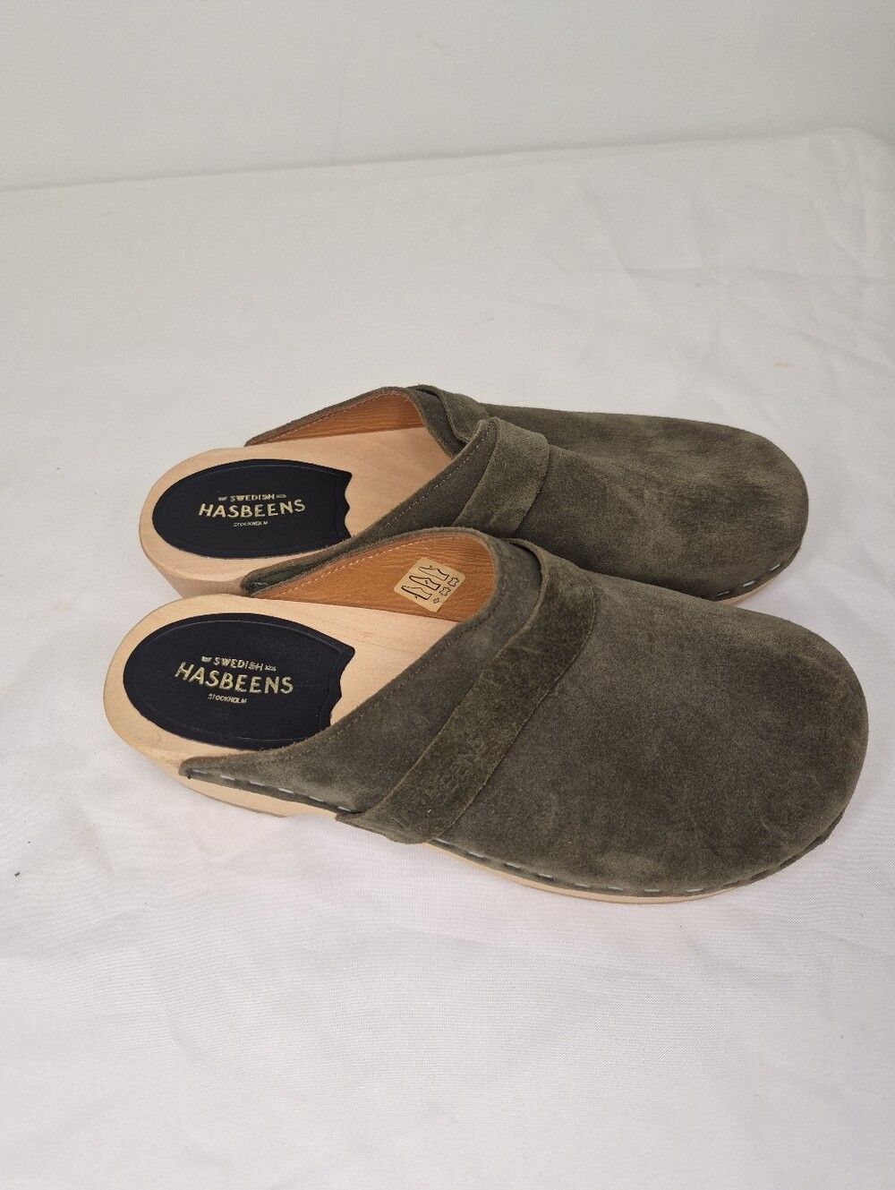 NWOT Swedish Hasbeens Suede Mule Clogs sz 37EU 67753863
